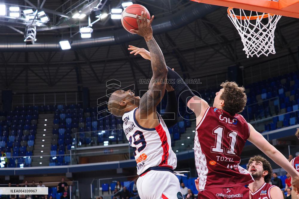 BASKET - Serie A2 - Wegreenit Urania Milano vs Libertas Livorno 1947