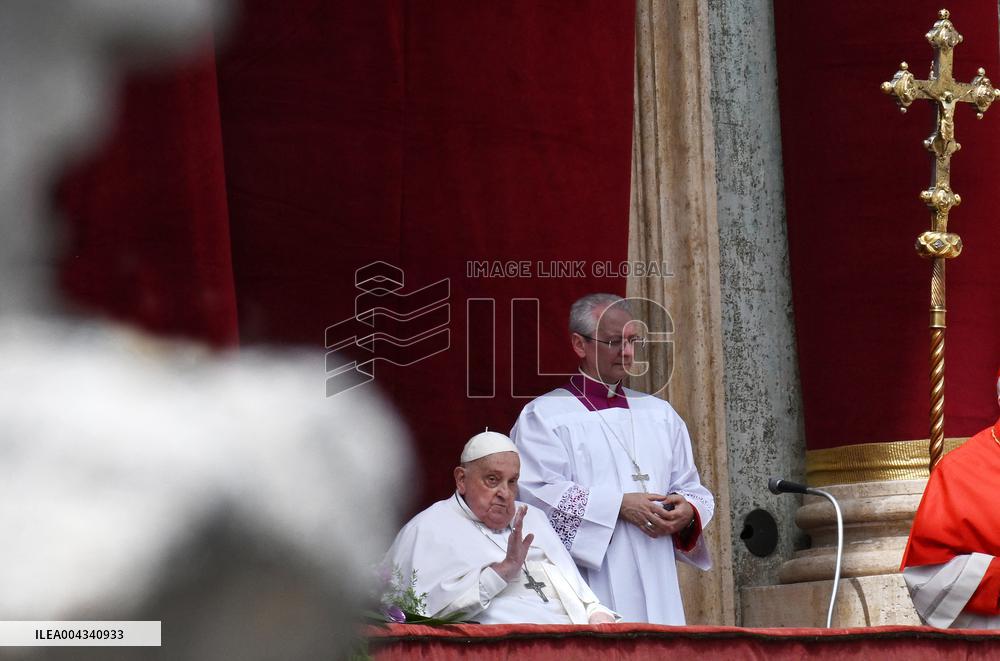 Pope Francis Delivers His Easter Message Urbi et Orbi - Vatican