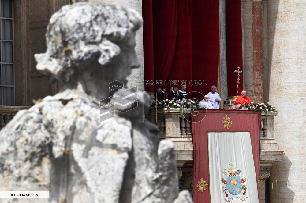 Pope Francis Delivers His Easter Message Urbi et Orbi - Vatican