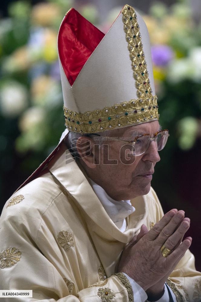 Easter Vigil At St Peter Basilica - Vatican