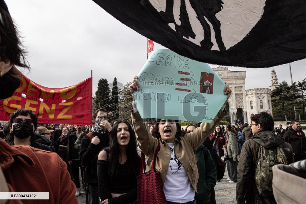 Protests Continue A Month After İstanbul Mayors Detention - Turkey