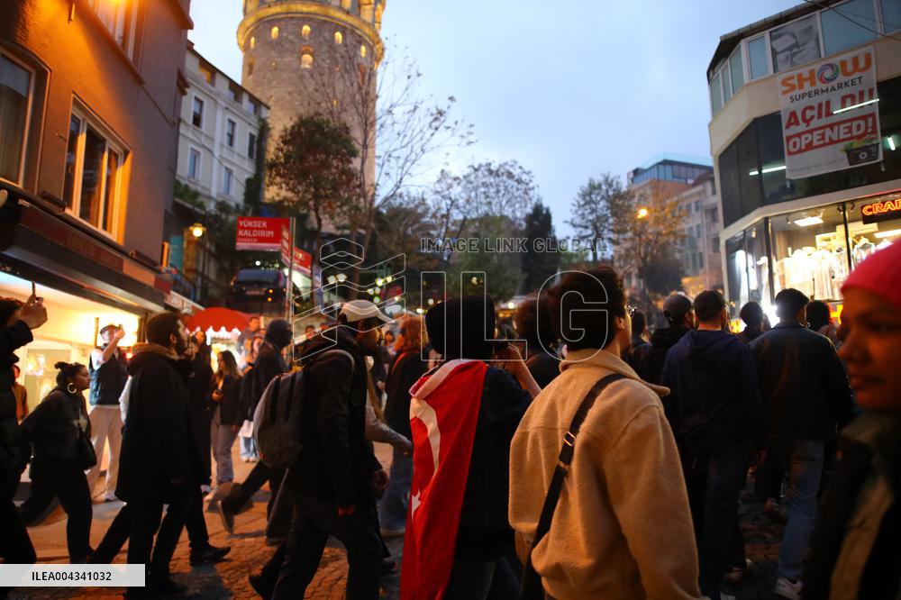 Protests Continue A Month After İstanbul Mayors Detention - Turkey