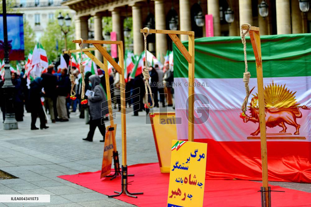Protest Against the Execution of Political Prisoners in Iran - Paris