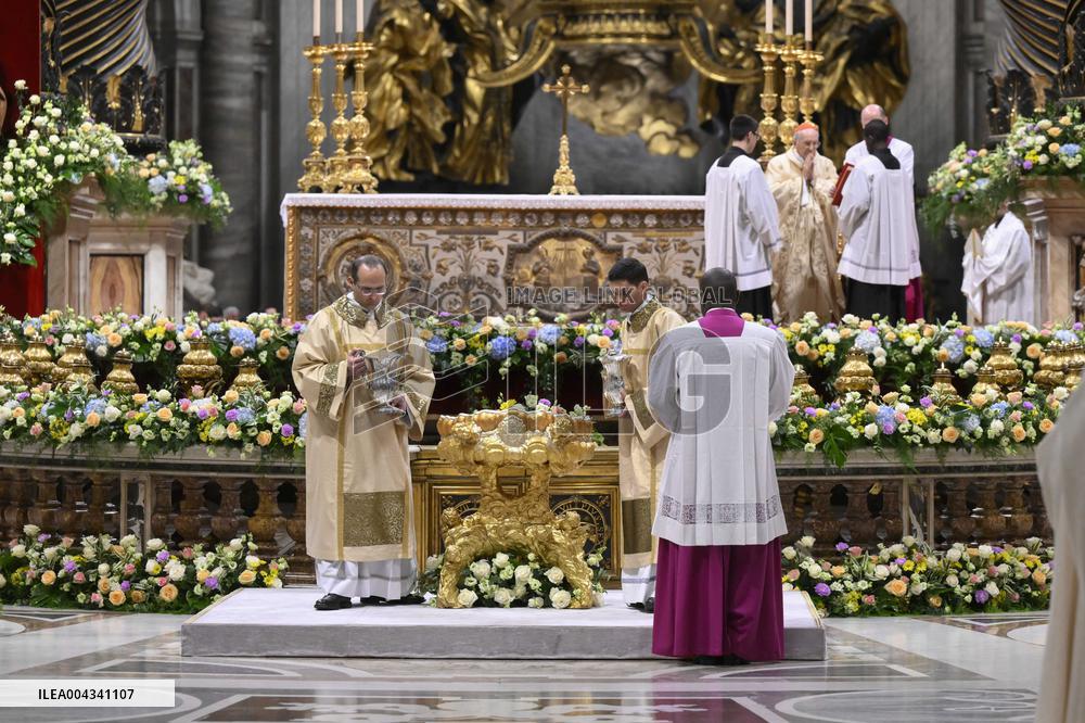 Easter Vigil At St Peter Basilica - Vatican