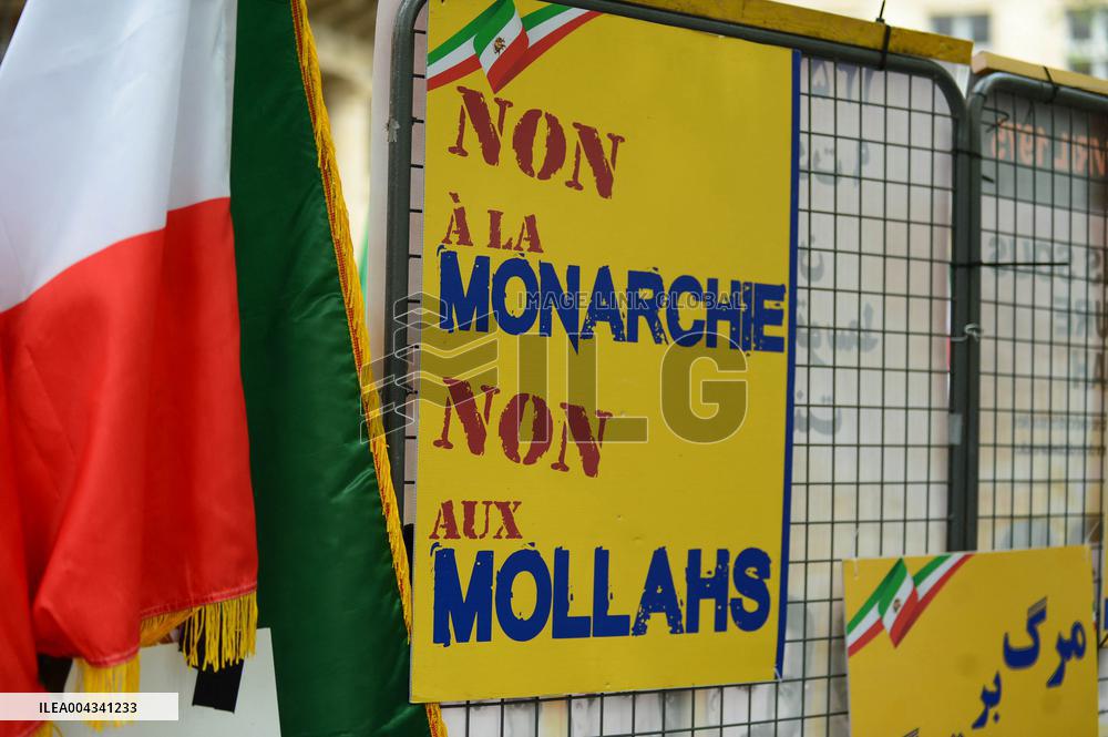 Protest Against the Execution of Political Prisoners in Iran - Paris