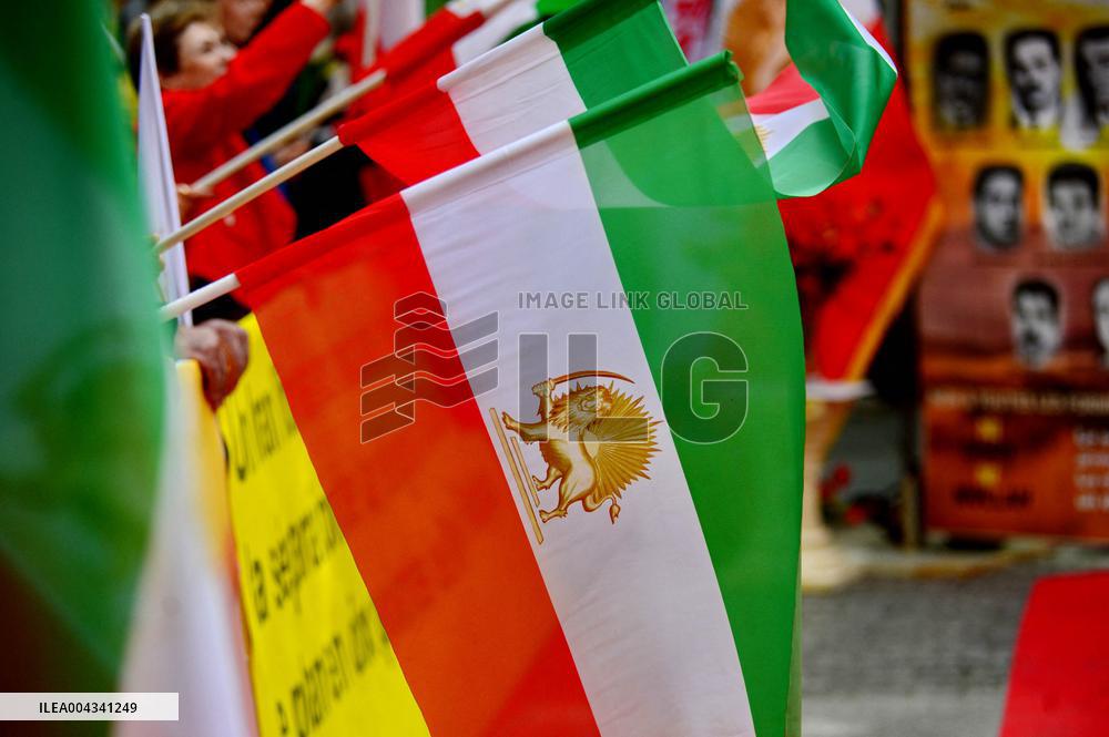 Protest Against the Execution of Political Prisoners in Iran - Paris