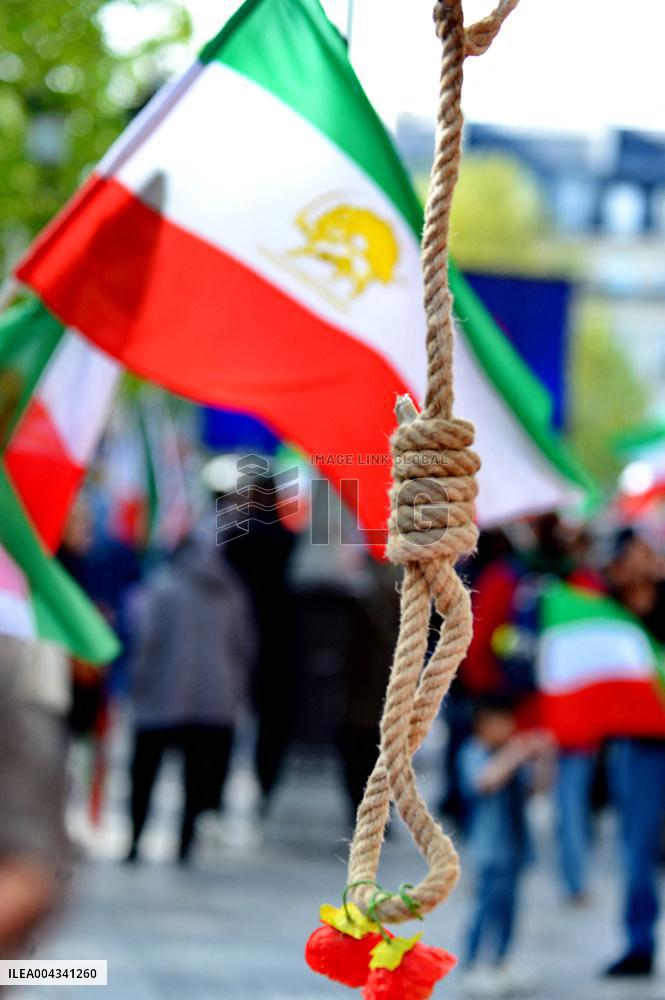 Protest Against the Execution of Political Prisoners in Iran - Paris