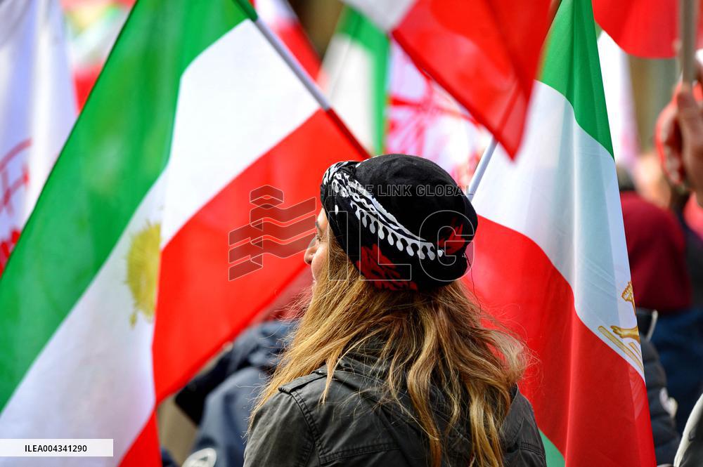 Protest Against the Execution of Political Prisoners in Iran - Paris