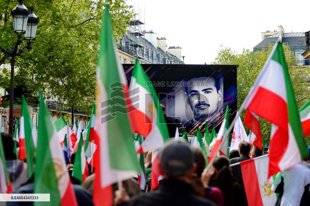 Protest Against the Execution of Political Prisoners in Iran - Paris