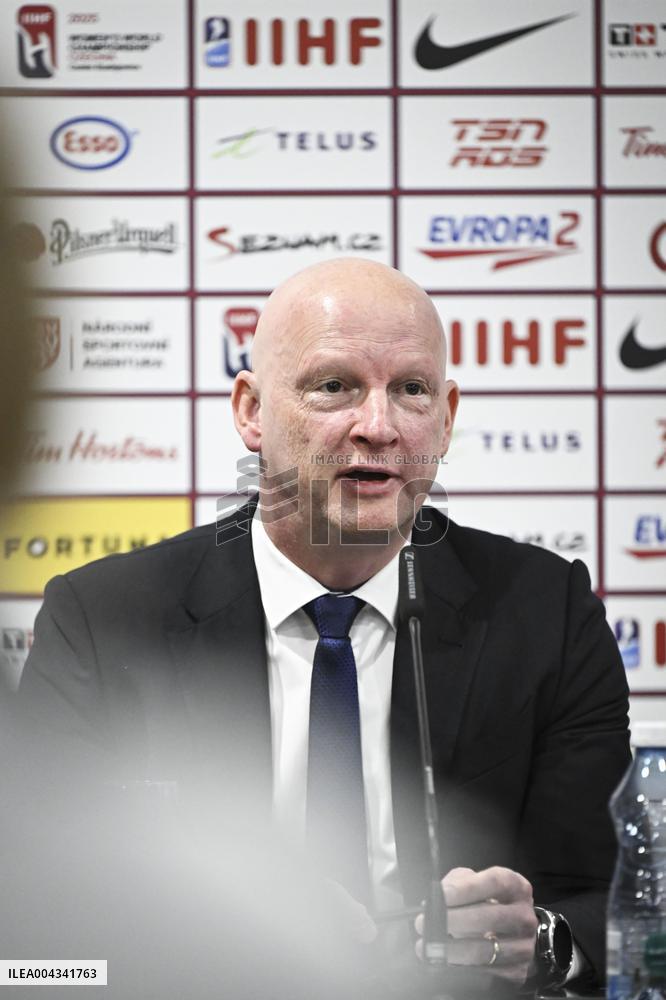 Jääkiekko: Naisten MM-kilpailuissa mitalipelit