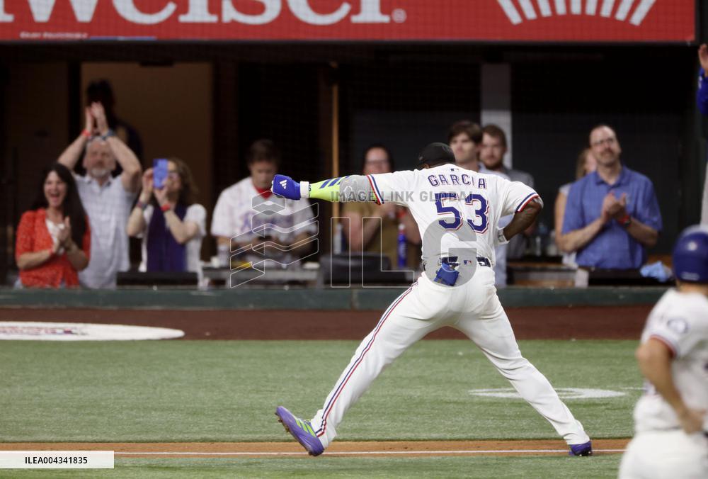 Baseball: Dodgers vs. Rangers