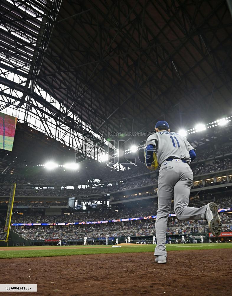 Baseball: Dodgers vs. Rangers