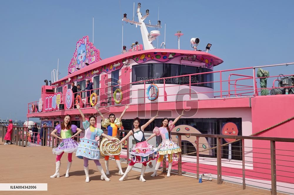 China First Candy-themed Cruise Ship