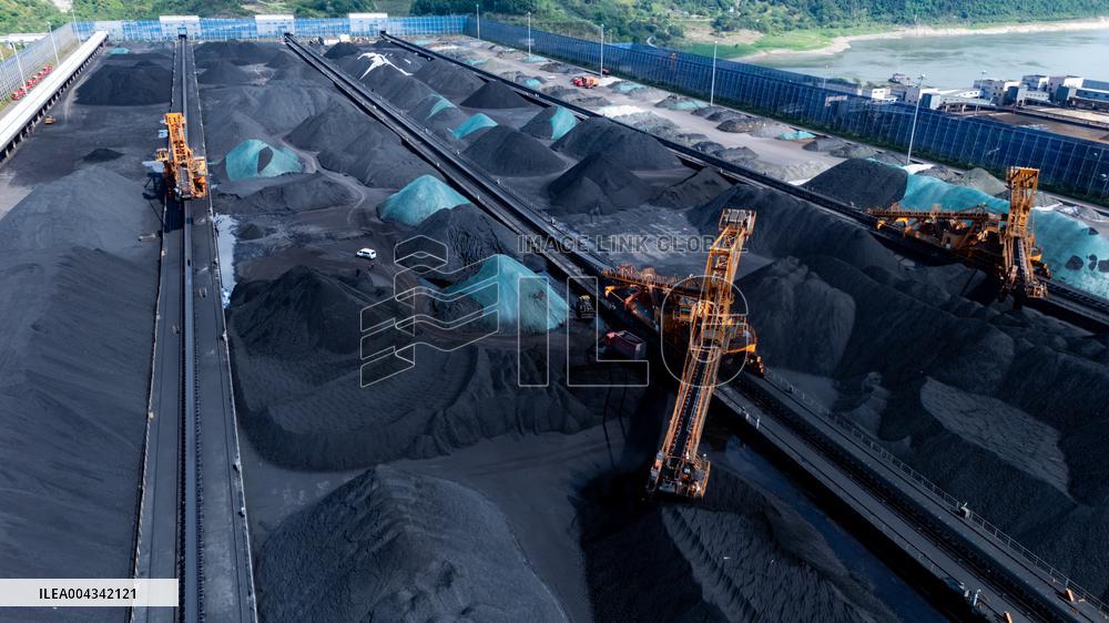 Guoyuan Port Coal Loading in Chongqing