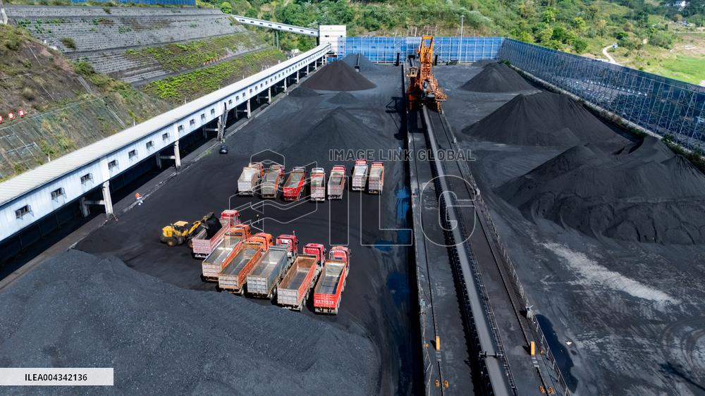 Guoyuan Port Coal Loading in Chongqing