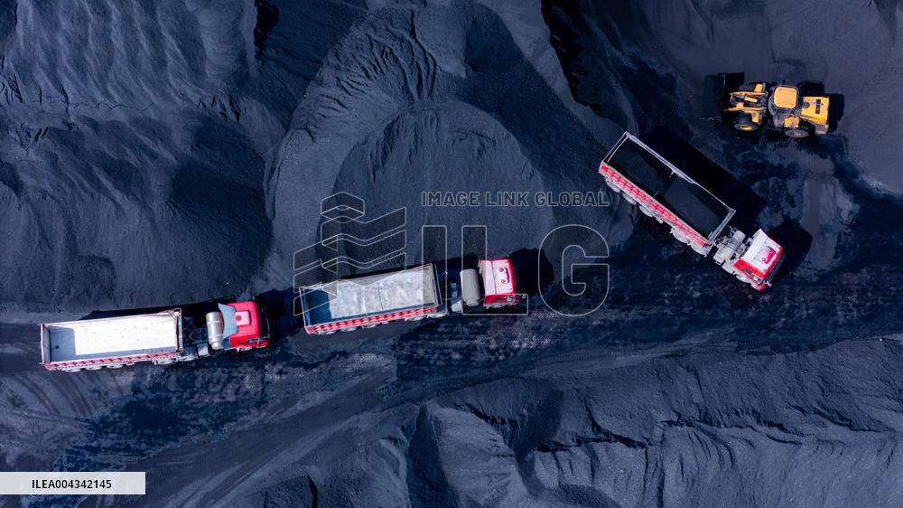 Guoyuan Port Coal Loading in Chongqing