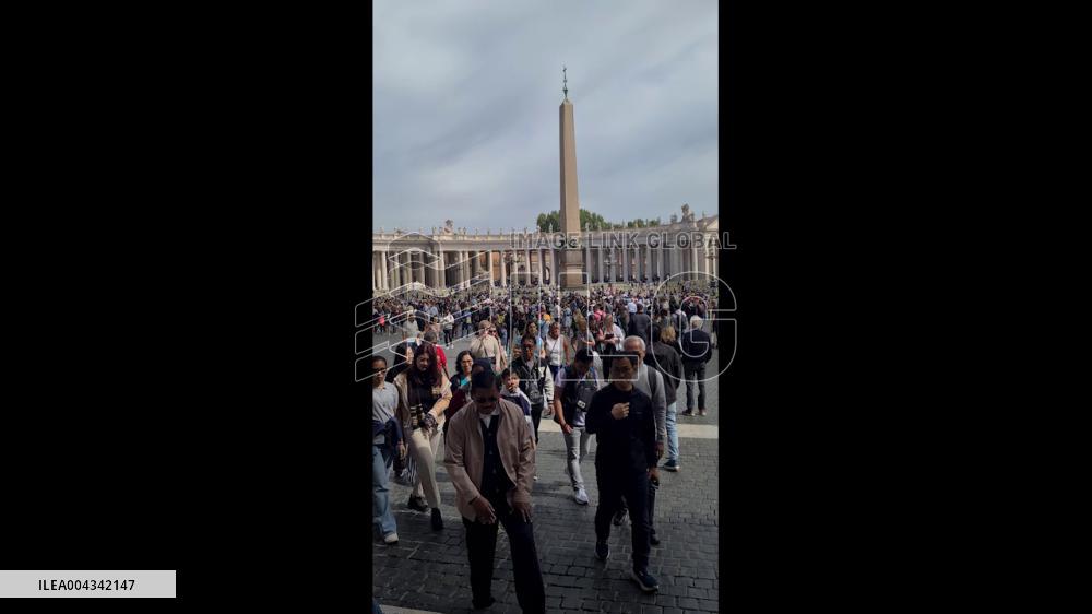 Vatican: Footage of St. Peter’s Square After Pope France’s Death Announced