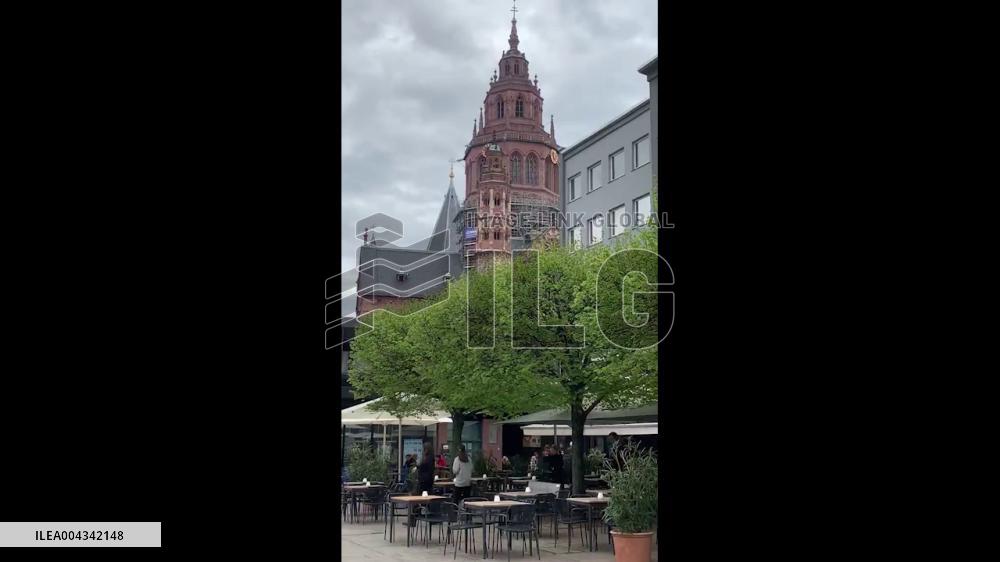 Germany: Mainz Cathedral Bell Tolls to Mourn Death of Pope Francis
