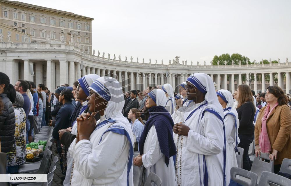 Vatican mourns for Pope Francis