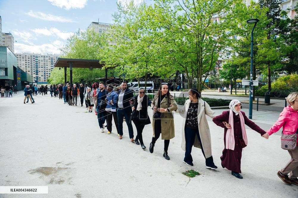 Demonstration After the Subway Shooting - Rennes
