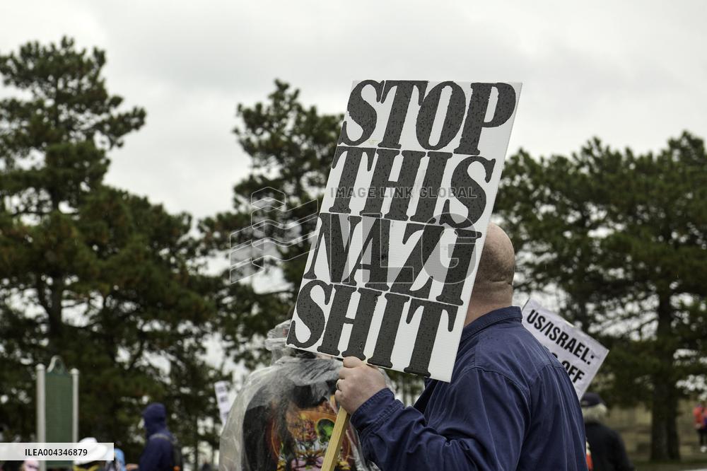 Americans Protest Trump - US