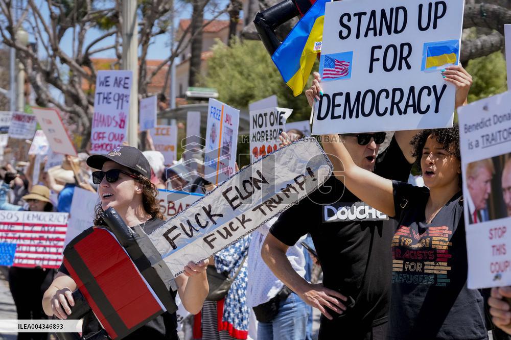 Americans Protest Trump - US