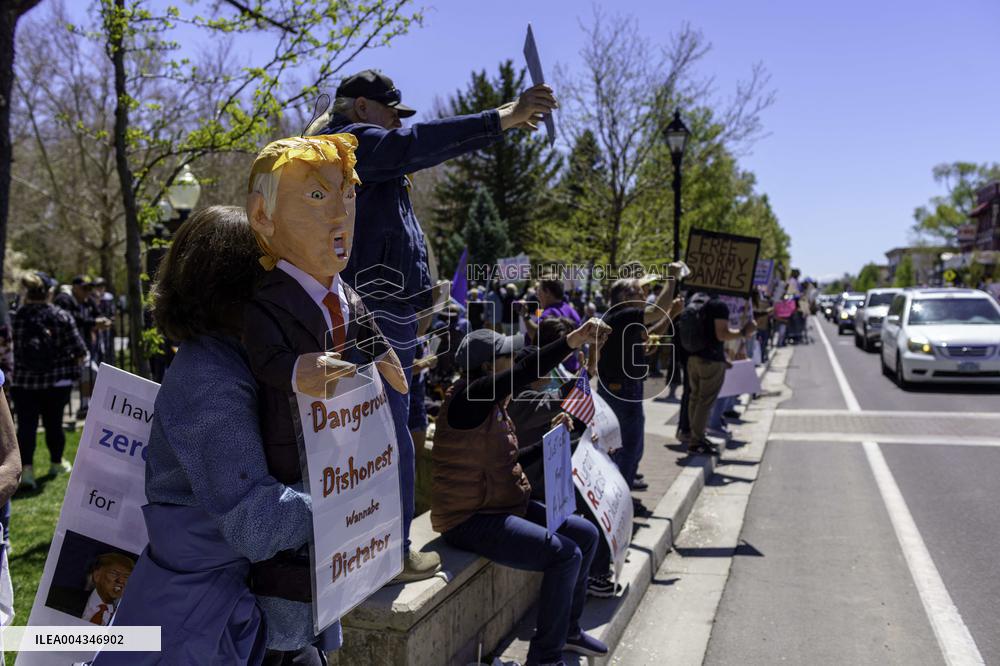Americans Protest Trump - US