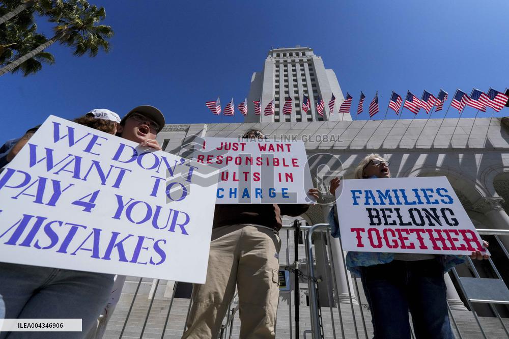 Americans Protest Trump - US