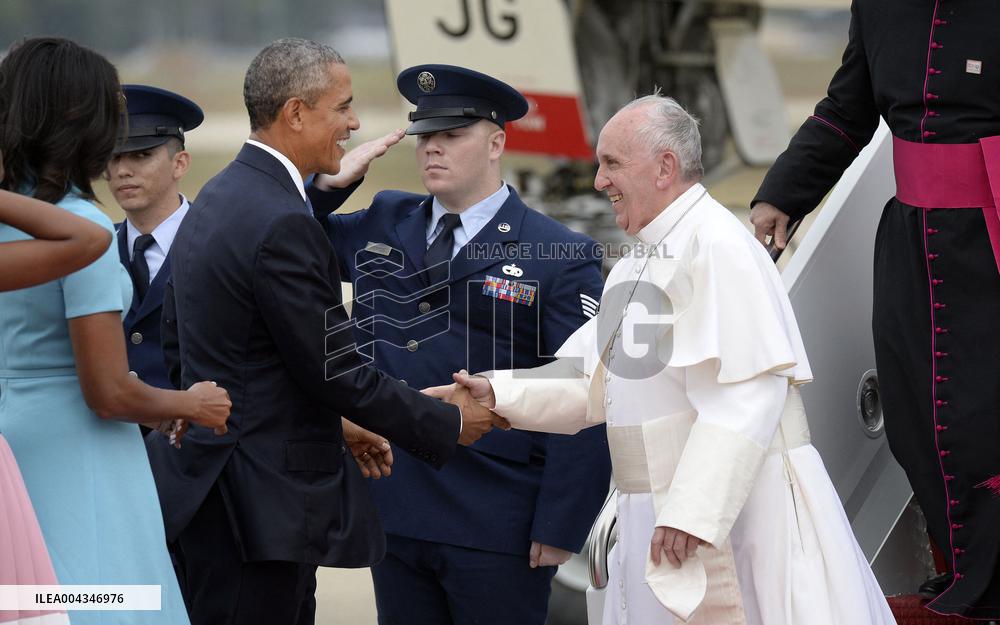 Obamas welcome His Holiness Pope Francis to the United States