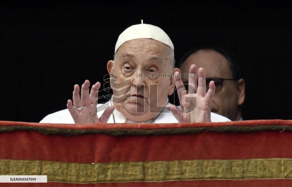 Pope Francis Delivers His Easter Message Urbi et Orbi - Vatican