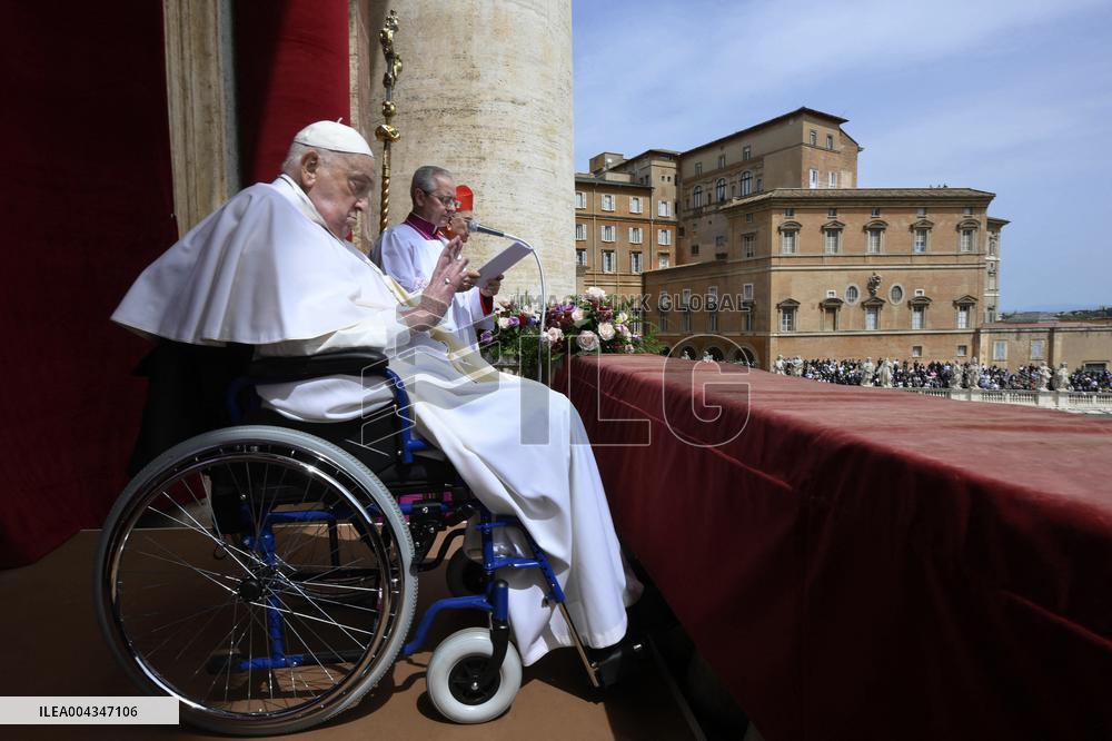 Pope Francis Delivers His Easter Message Urbi et Orbi - Vatican