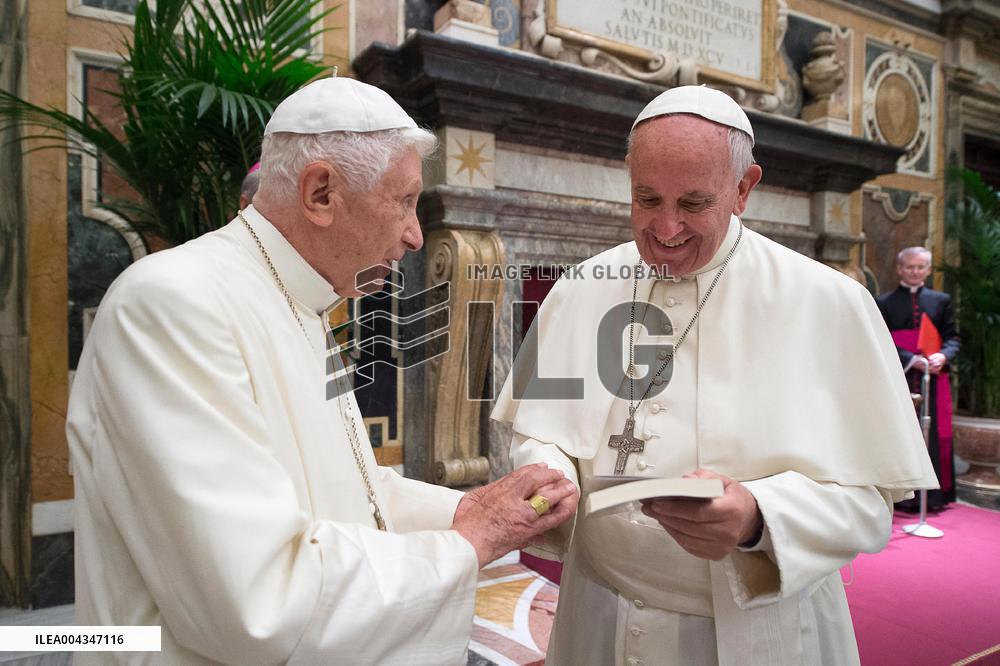 Pope Francis Dies Aged 88