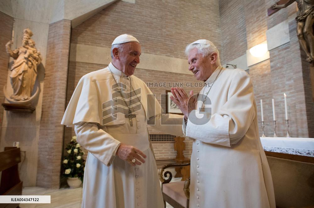 Pope Francis Dies Aged 88