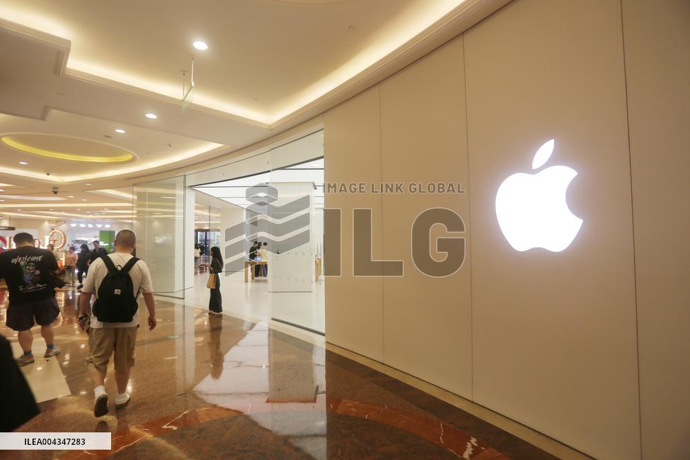 Apple 2025 Q1 Sales Decline in Chinese Market