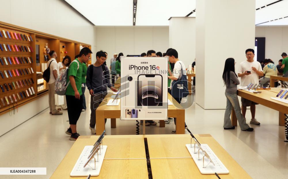 Apple 2025 Q1 Sales Decline in Chinese Market