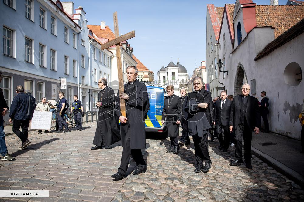 Good Friday traditions