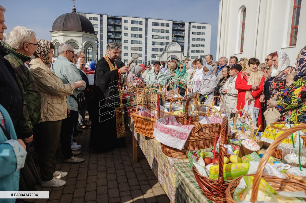 Blessing Easter foods