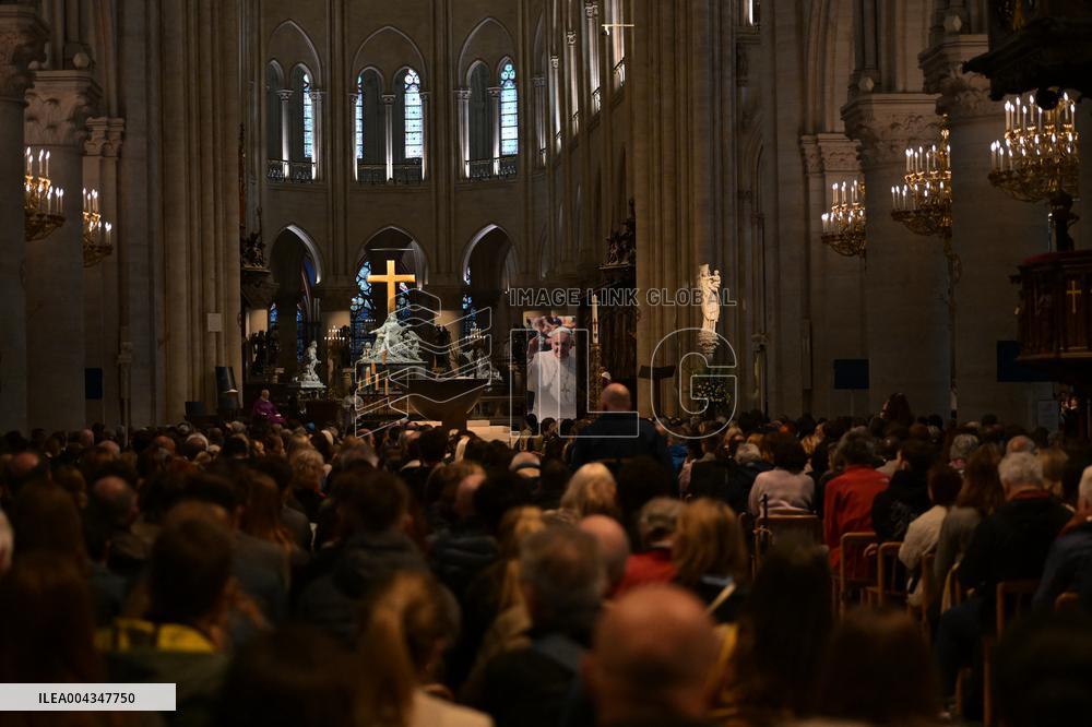 Mass at Notre Dame de Paris following Pope Francis death - FA
