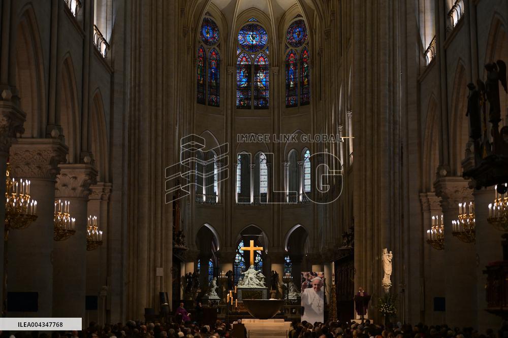 Mass at Notre Dame de Paris following Pope Francis death - FA