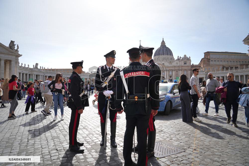 Faithful Gather in St Peters Square After the Death of Pope Francis - Vatican