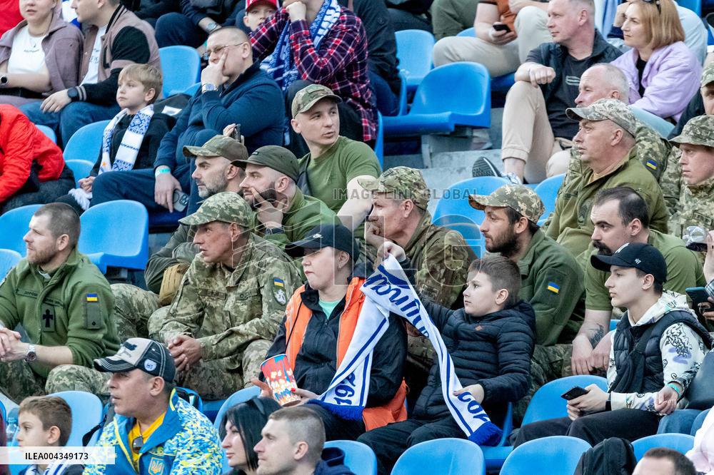 Dynamo defeats Obolon 3-0 in Ukrainian Premier League match