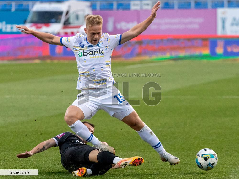 Dynamo defeats Obolon 3-0 in Ukrainian Premier League match