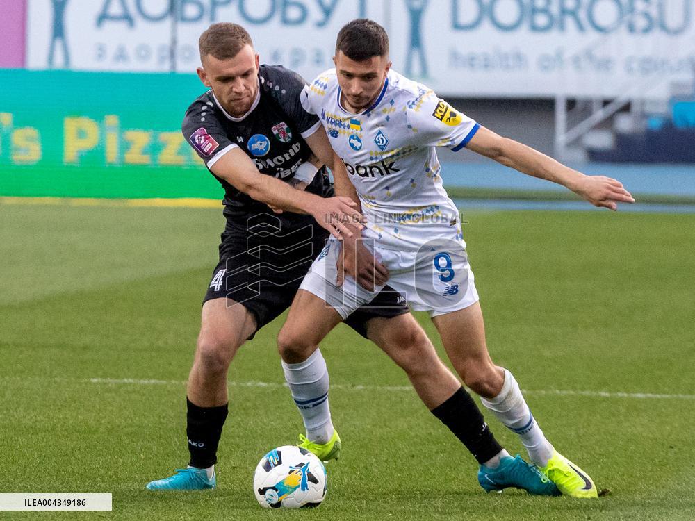 Dynamo defeats Obolon 3-0 in Ukrainian Premier League match