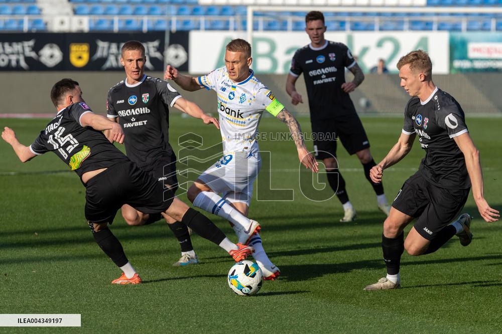 Dynamo defeats Obolon 3-0 in Ukrainian Premier League match