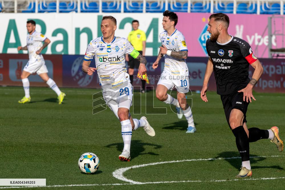 Dynamo defeats Obolon 3-0 in Ukrainian Premier League match