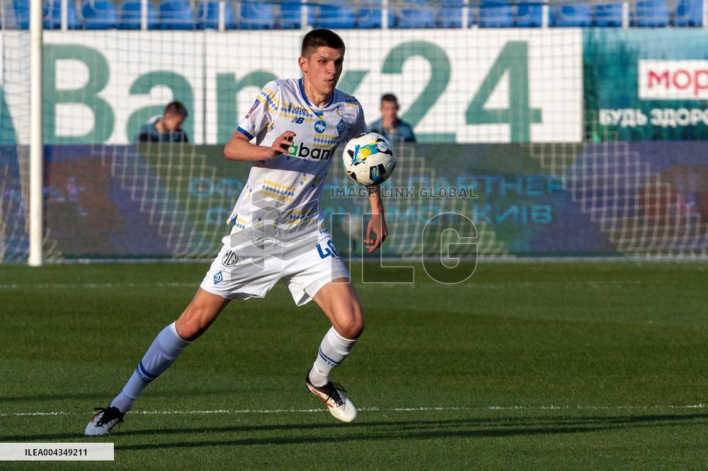 Dynamo defeats Obolon 3-0 in Ukrainian Premier League match