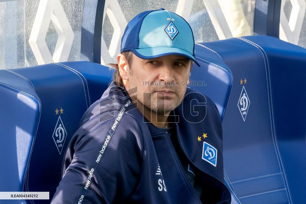 Dynamo defeats Obolon 3-0 in Ukrainian Premier League match