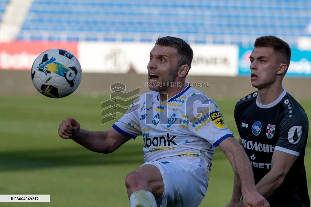 Dynamo defeats Obolon 3-0 in Ukrainian Premier League match
