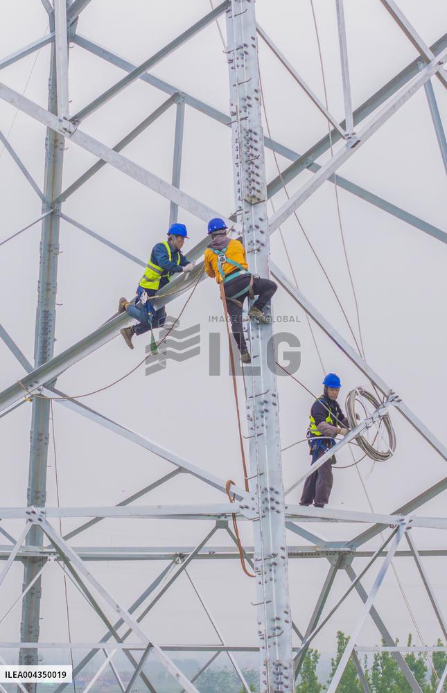 Power Grid Structure Optimization