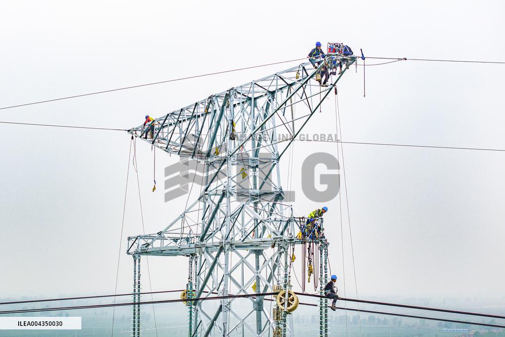 Power Grid Structure Optimization